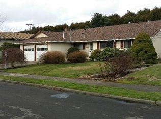 17603 NE Wasco St, Portland, OR 97230