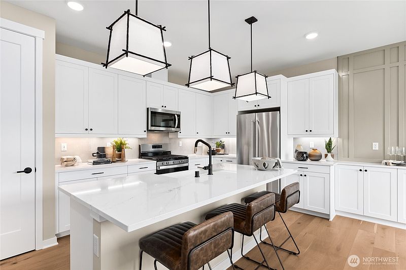 4th image of 19294 Bergen Drive NW #23