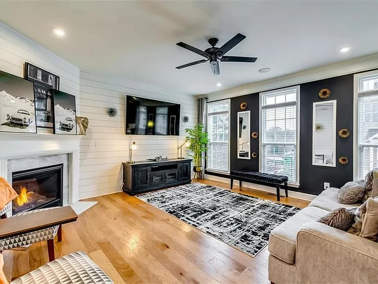 6171 Brevard Dr SE — Photo 3