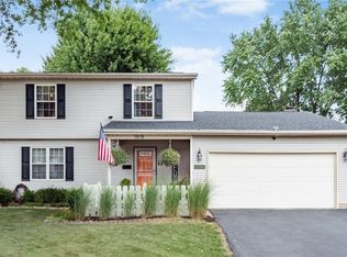 1818 Lakeview Dr, Newark, OH 43055