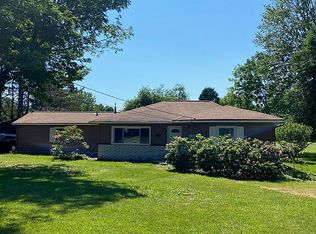 2864 Antioch Rd, North Perry, OH 44081