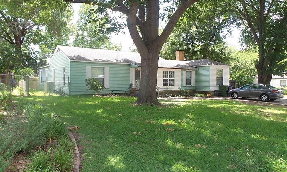 1st image of 1456 Lakewood Dr