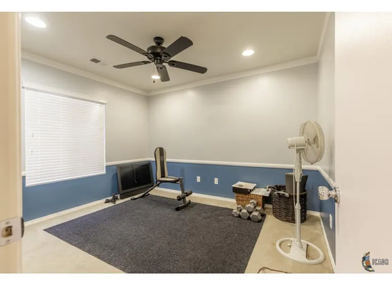 636 Costa Azul St — Photo 9