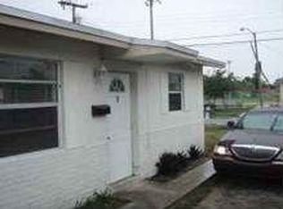 117 NW 10th Ct, Dania, FL 33004