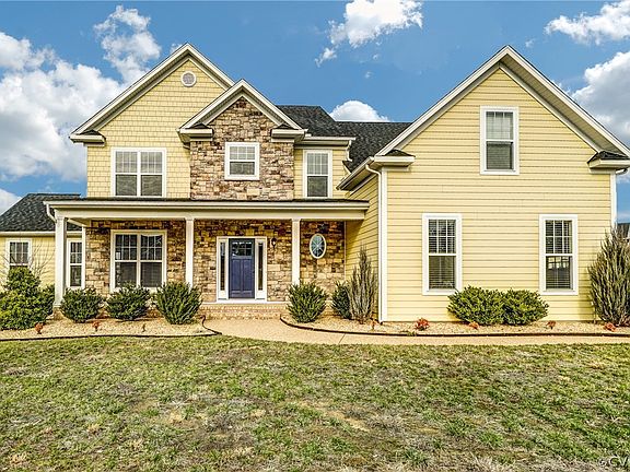 2nd image of 4504 Mary Jane Terrace Gln