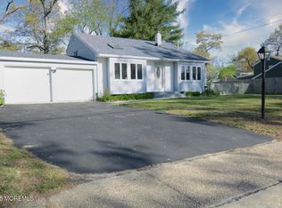 16 Germania Ct, Toms River, NJ 08755
