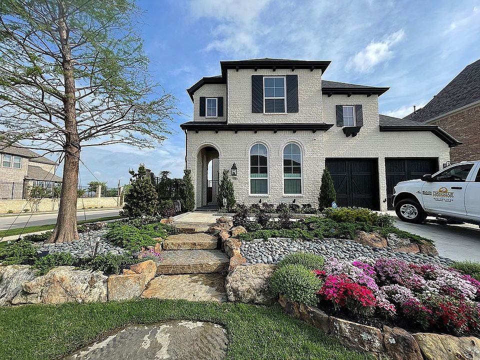 1st image of 2190 Woodlawn Dr
