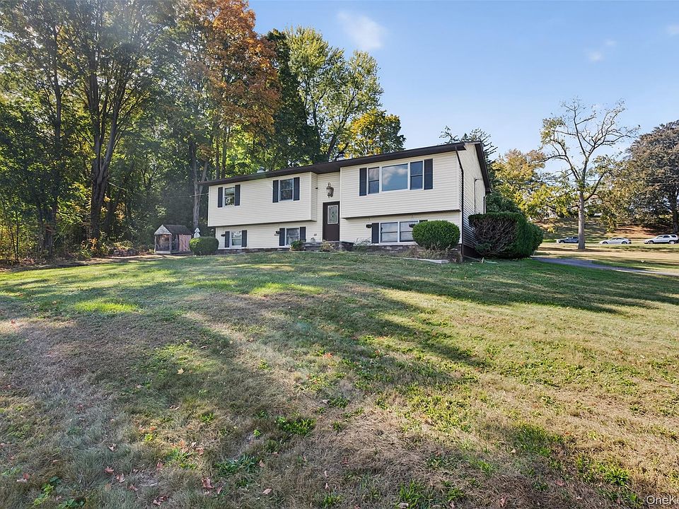 1st image of 7 Mount Rose Road