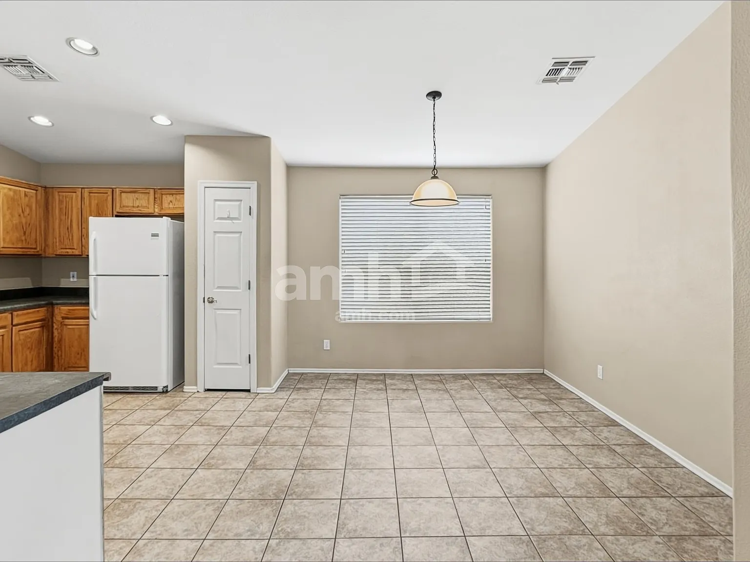 4 bed, 2.0 bath, 1538 sqft, $1,995 — Photo 4