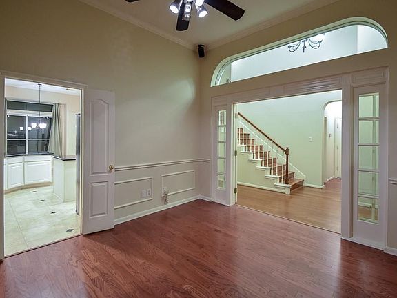 3rd image of 12526 Cherry Creek Bend Ln