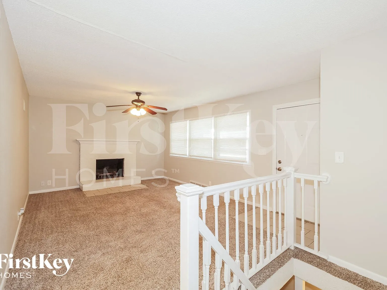 3 bed, 2.0 bath, 1221 sqft, $1,860 — Photo 4