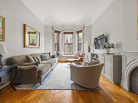 2nd image of 777 Carroll St APT 1