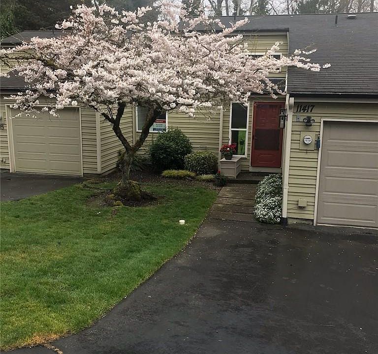 1st image of 11417 102nd Ct NE #17