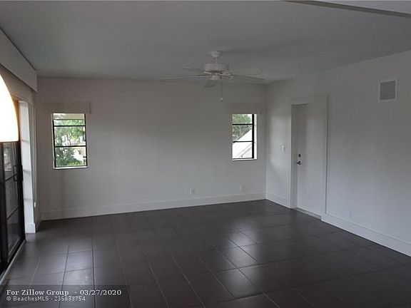 5th image of 64 Isle Of Venice Dr APT 11