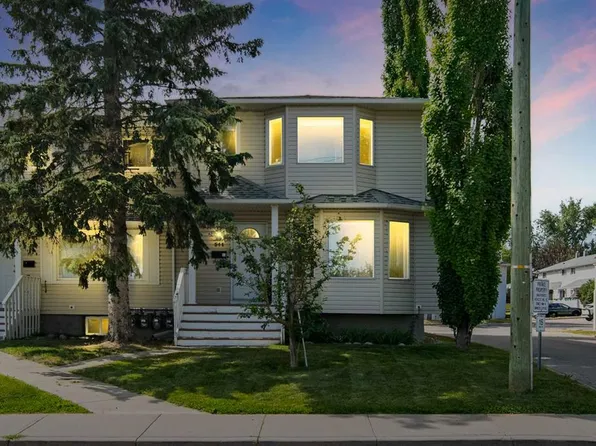 511 N Killarney Glen Ct SW, Calgary, AB T3E 7H4