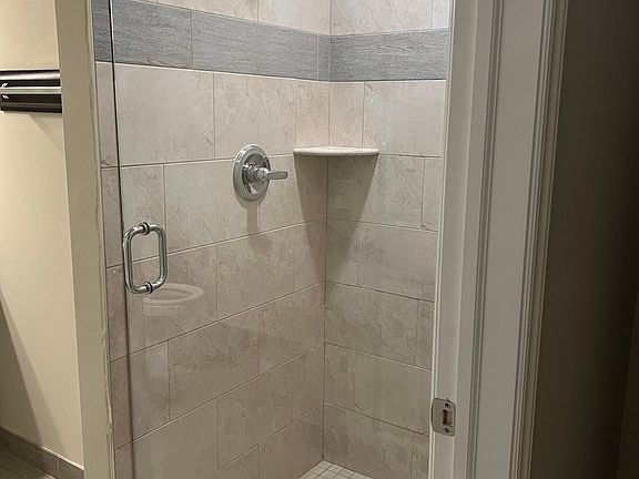 5th image of 56475 Long Island Dr #56475