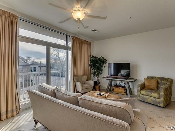 4th image of 1510 9th St Unit 218
