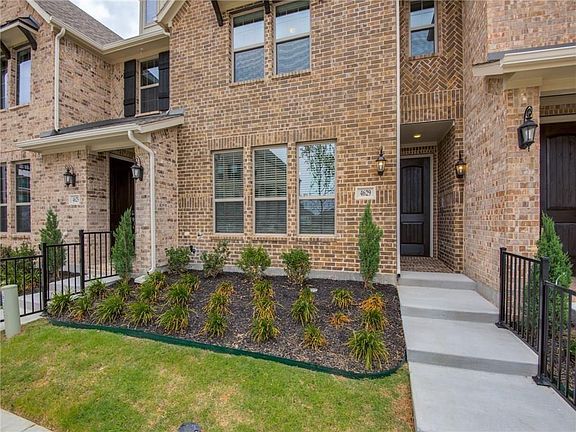 2nd image of 4629 Piedras Lanzar Dr