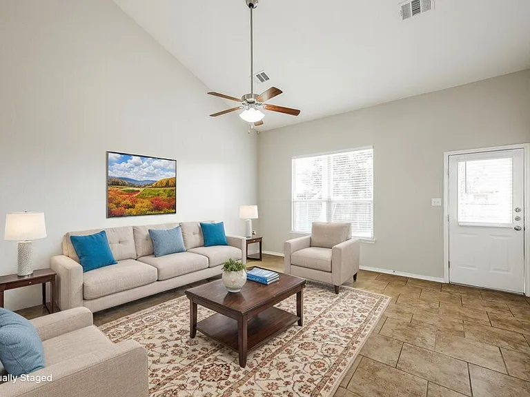 8434 Cedar Mdws — Photo 4
