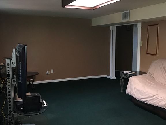 2nd image of 136 Armitage Ave