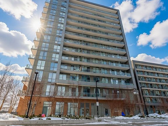 5th image of 36 Manor Rd E #101