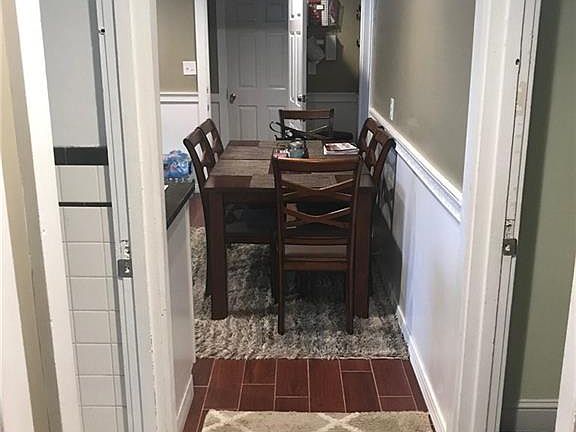 5th image of 43 Peach Hill Ave