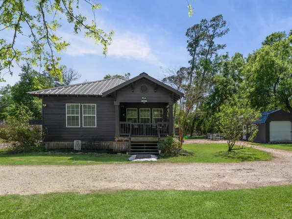 10002 Twisted Oak St, Baytown, TX 77521