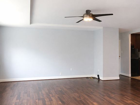 4th image of 1021 Arlington Blvd APT 706