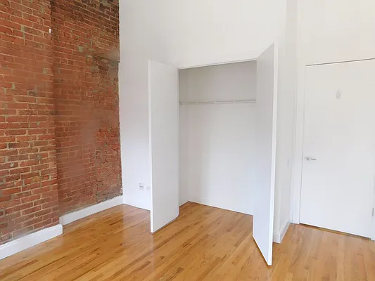 Rented by Compass | media 31