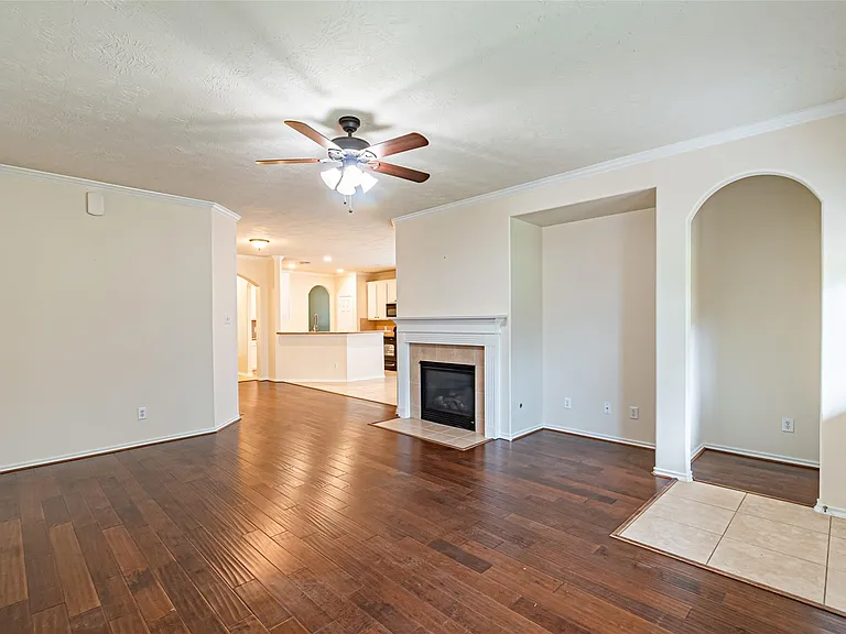 17911 Serene Shore Dr — Photo 25