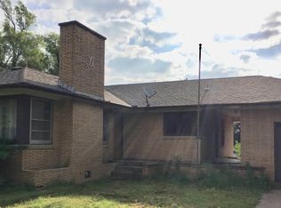 1825 Avenue G, Lyons, KS 67554