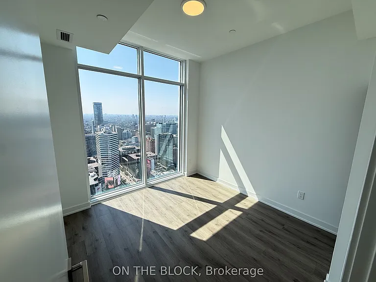 252 Church St #Penthouse 17 — Photo 12