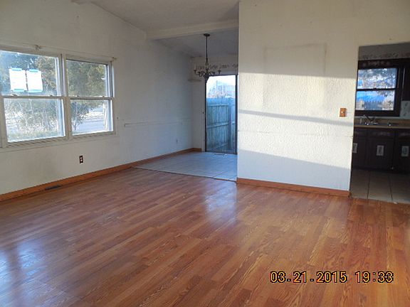 5th image of 609 N Public Service Ave