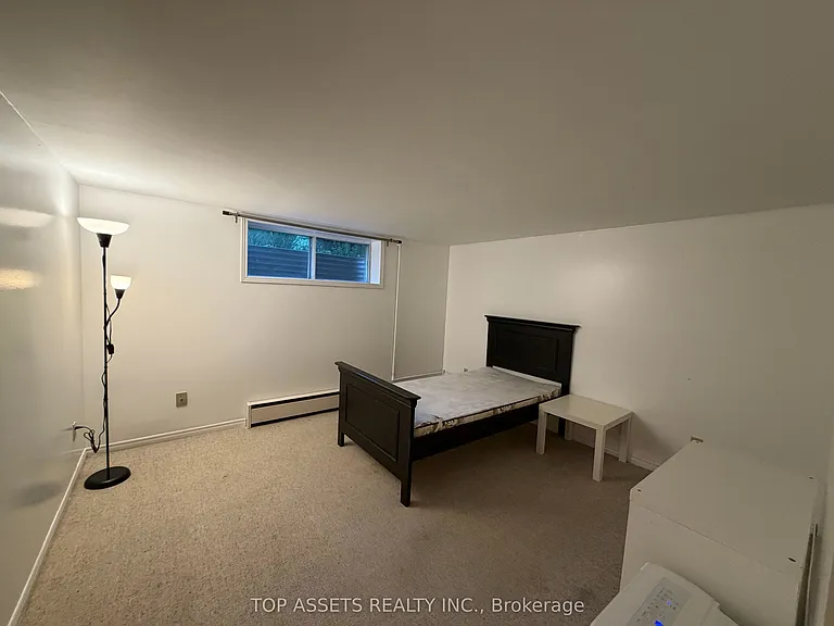 448 Cummer Ave #A — Photo 11