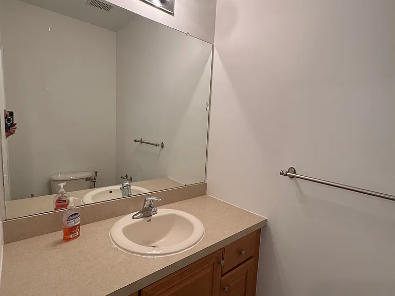 47 Hoover Ave — Photo 11