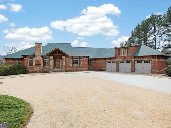 101 River Shoals Dr, Forsyth, GA 31029