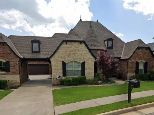 1208 Chain Bridge Ct, Edmond, OK 73034