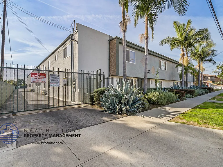 9320-9330 Elm Vista Dr. — Photo 8