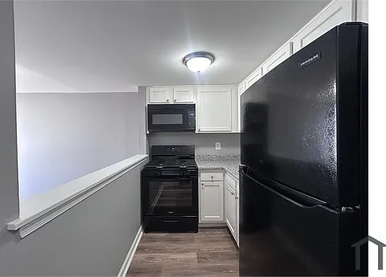 409 N Bradford St — Photo 7