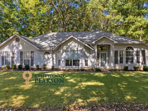 119 Coggins Corner Dr, Newnan, GA 30265
