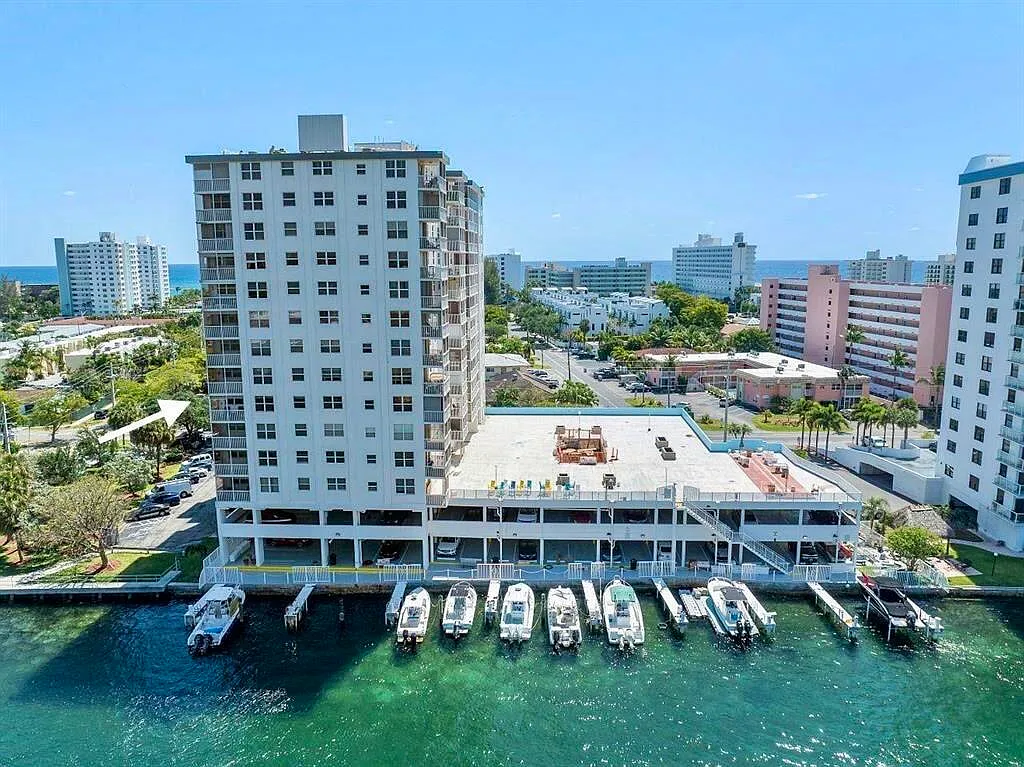 Building Photo - 1505 N Riverside Dr #1403