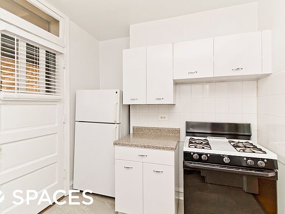 2nd image of 7125 N Paulina St APT 3