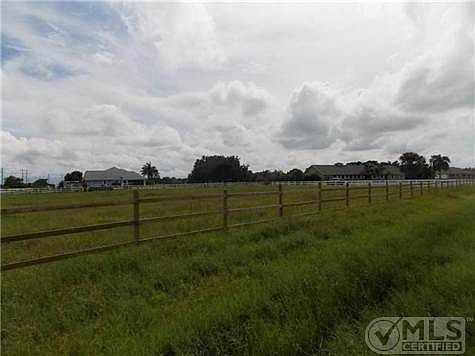 2nd image of 602 Cindy Circle Ln