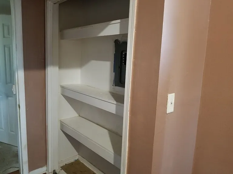 398 N Spring St — Photo 12
