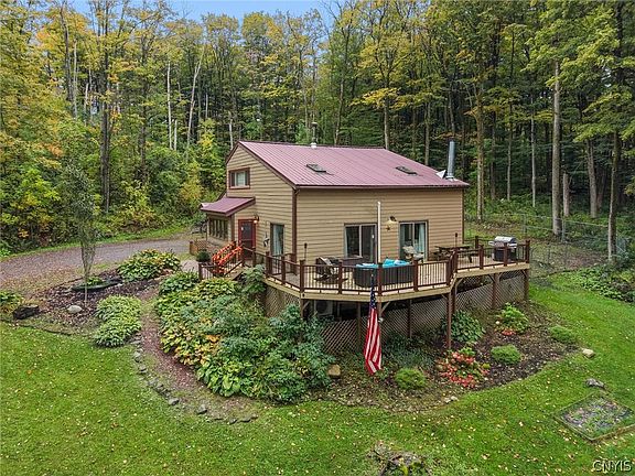 2nd image of 2830 Hill Rd