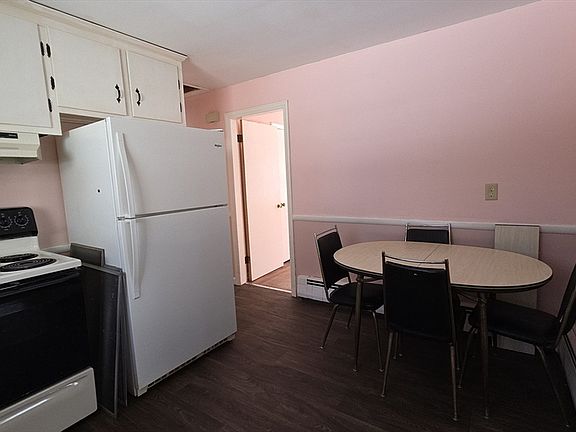 3rd image of 55 Grandview Ave