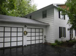 74 S Ridge Trl, Fairport, NY 14450