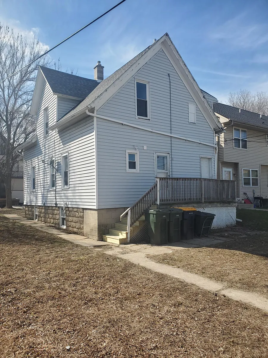 Building Photo - 1742 S 64th St #UPPER