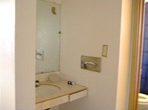 5th image of 561 Greenfield Ct