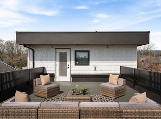 2282 E 8th Ave #1, Vancouver, BC V5N1V5